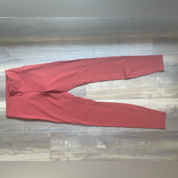 Lululemon Wunder Train 28” pant - Picture 1 of 10